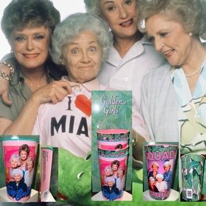 TV Show The Golden Girls Pink / Green 18 oz. Plastic Cups  Set of 4 (2 of Each)